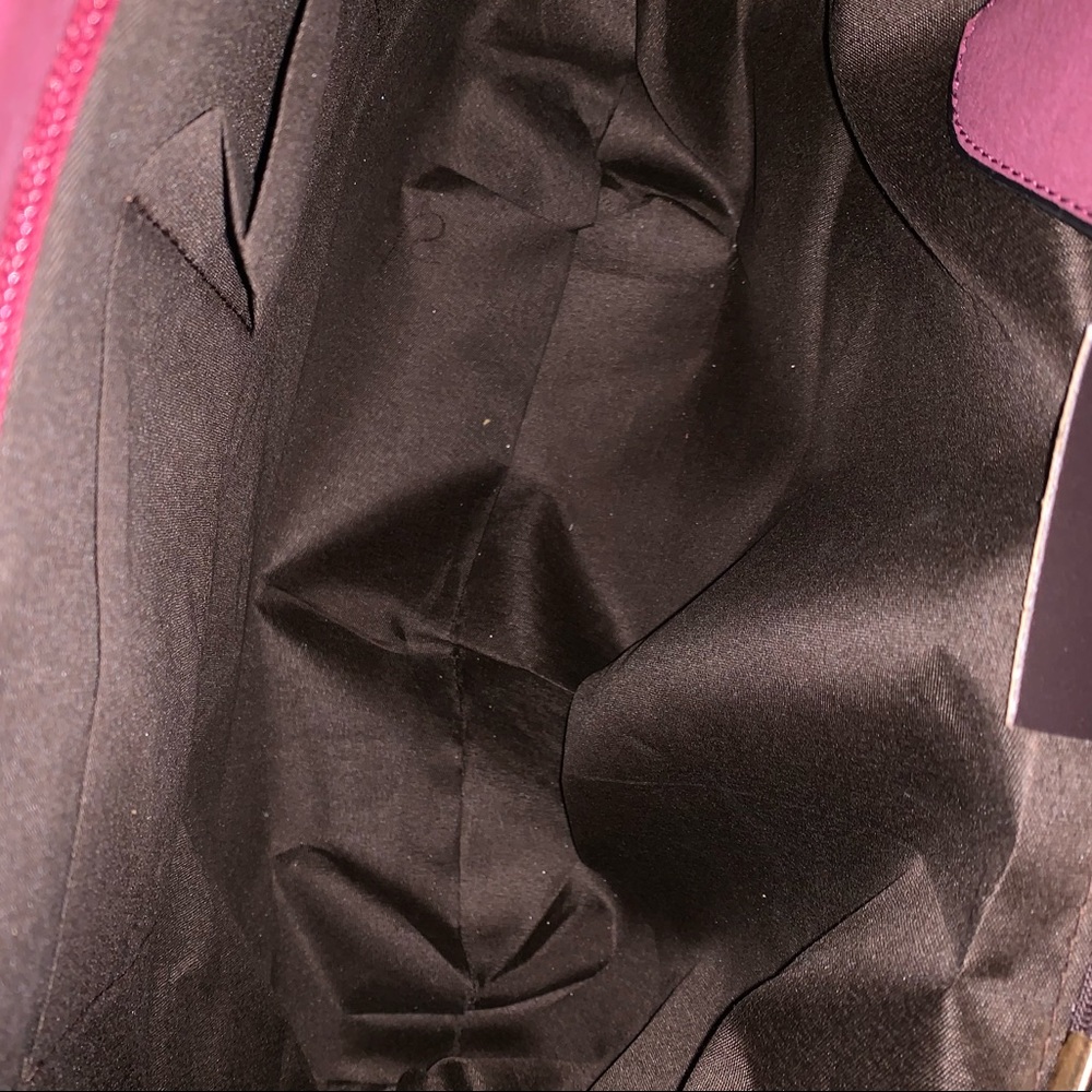 Hangbag - Picture 3 of 4